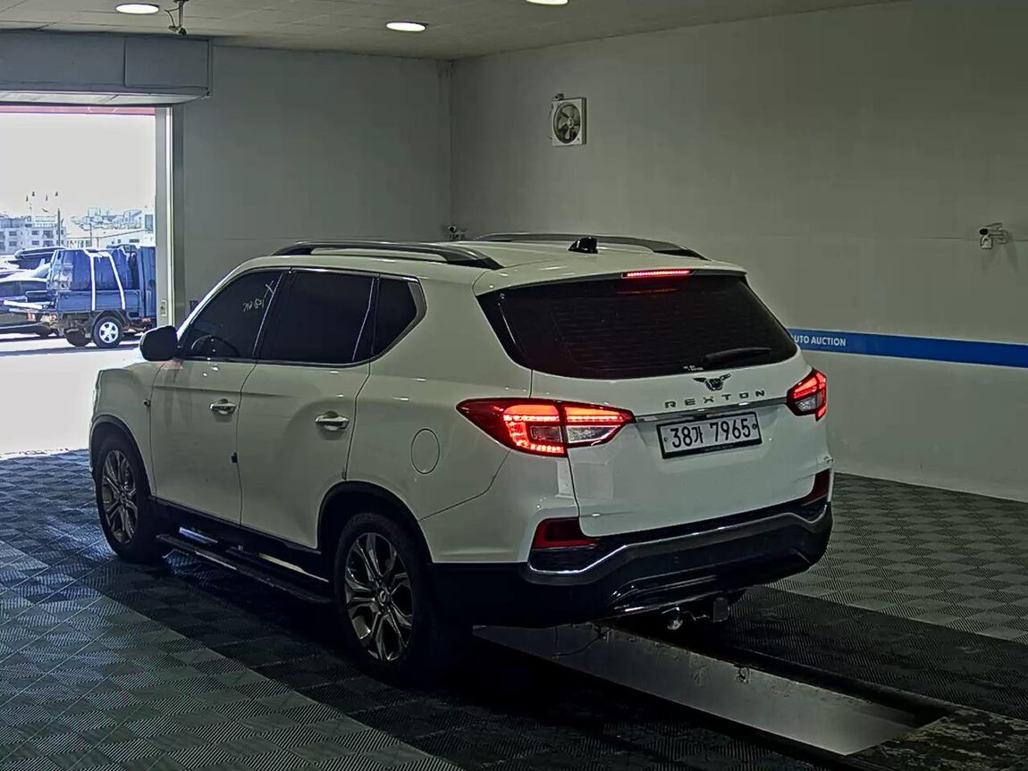 KG MOBILITY (SSANGYONG) G4 REXTON 2.2 4WD HERITAGE 2018 - zdjęcie 6