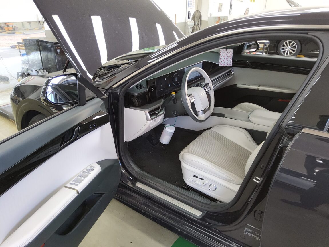 HYUNDAI THE ALL NEW GRANDEUR GASOLINE 3.5 2WD CALLIGRAPHY 2024 - zdjęcie 10