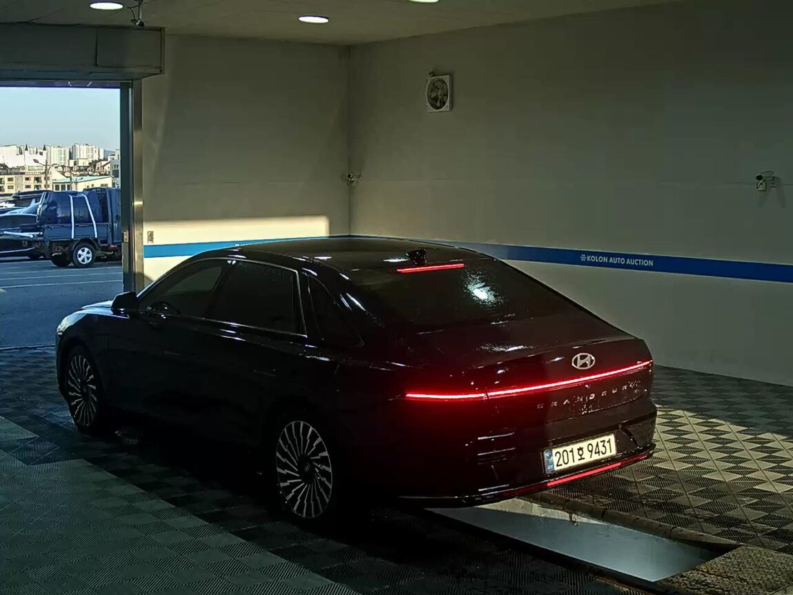HYUNDAI THE ALL NEW GRANDEUR GASOLINE 3.5 2WD CALLIGRAPHY 2024 - zdjęcie 6