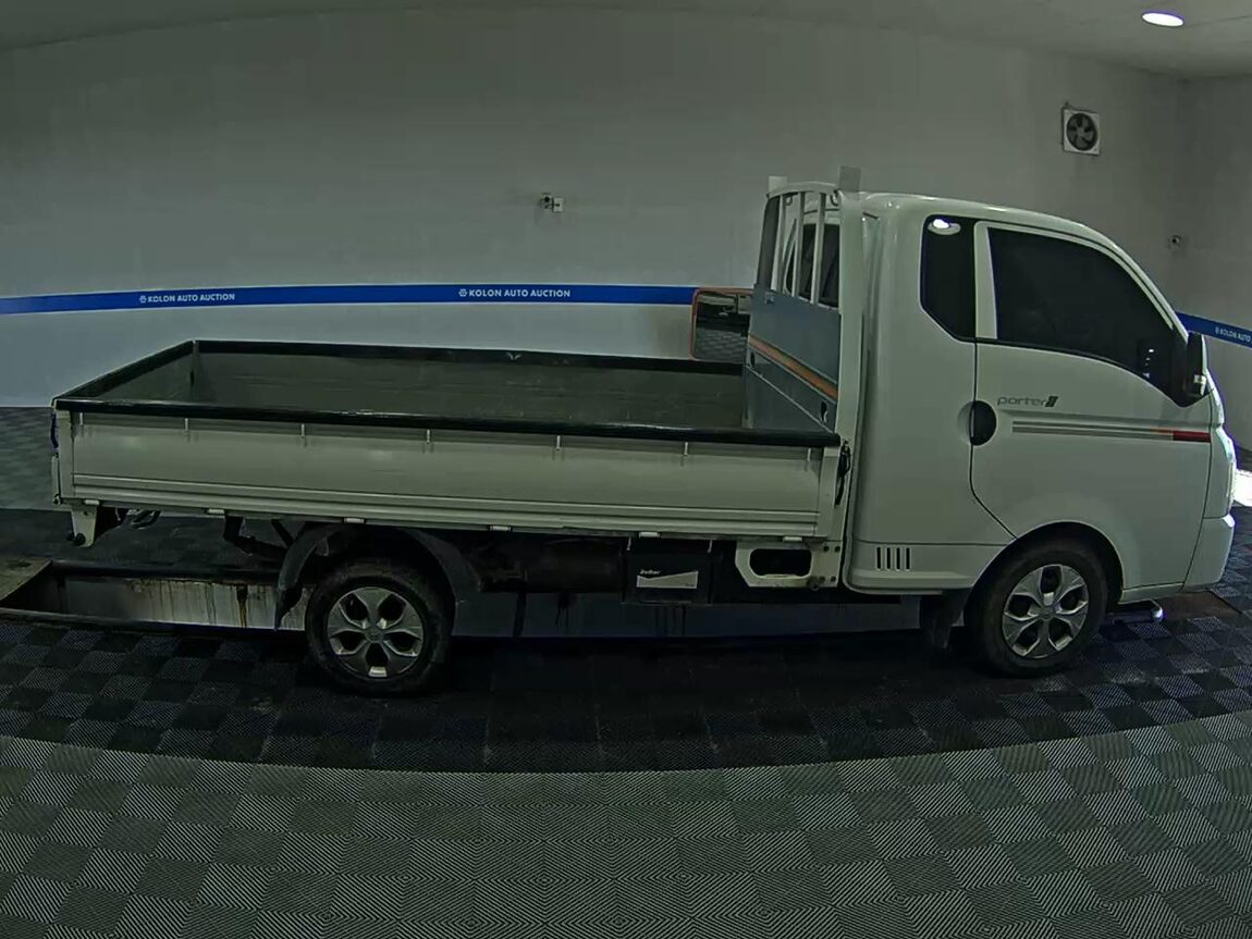 HYUNDAI PORTER II VGT SUPER CAB EXTRA LONG WHEELBASE MODERN 2022 - zdjęcie 4