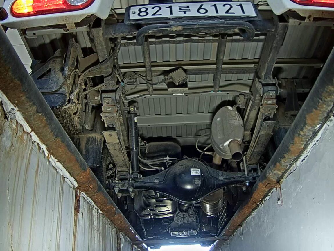 HYUNDAI PORTER II VGT SUPER CAB EXTRA LONG WHEELBASE MODERN 2022 - zdjęcie 8