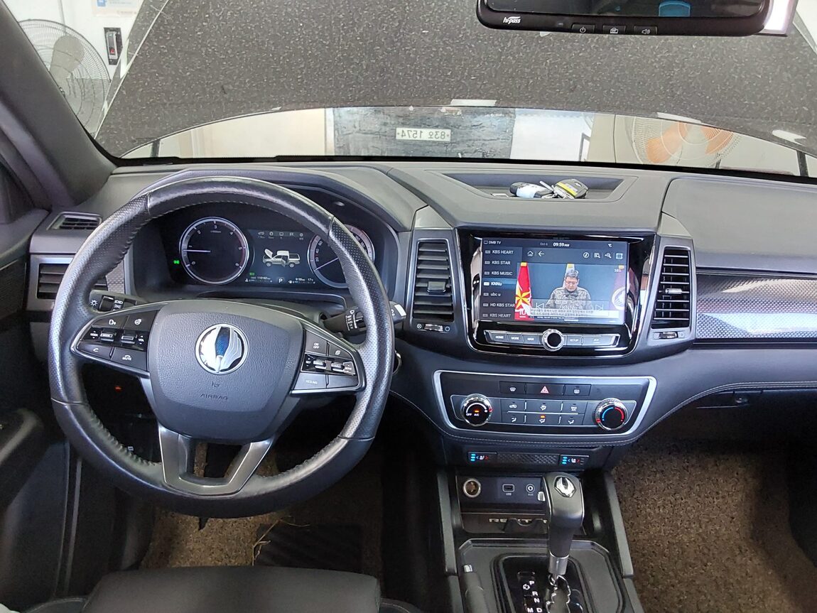 KG MOBILITY (SSANGYONG) REXTON SPORTS 2.2 4WD PRESTIGE SPECIAL 2020 - zdjęcie 11