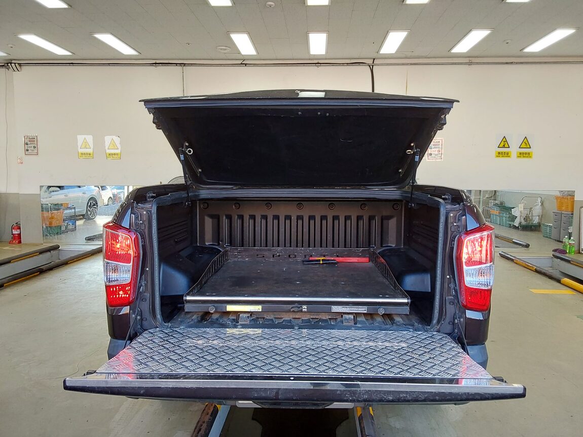 KG MOBILITY (SSANGYONG) REXTON SPORTS 2.2 4WD PRESTIGE SPECIAL 2020 - zdjęcie 15