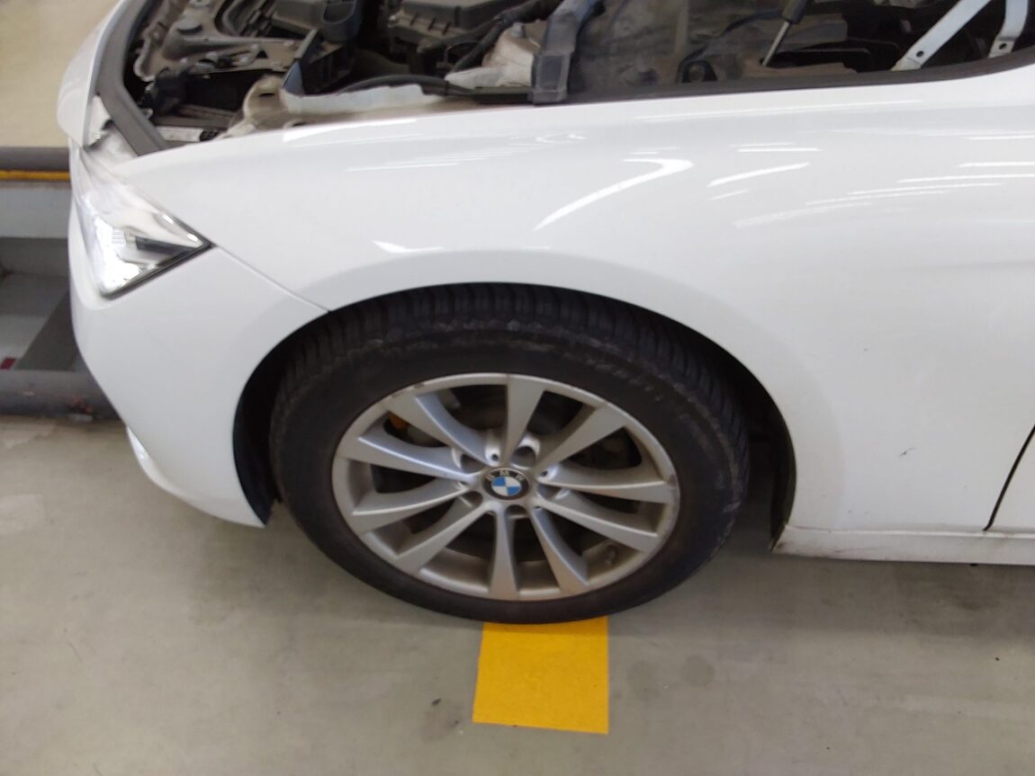 BMW 3 SERIES (6TH GEN) 320d 2017 - zdjęcie 22