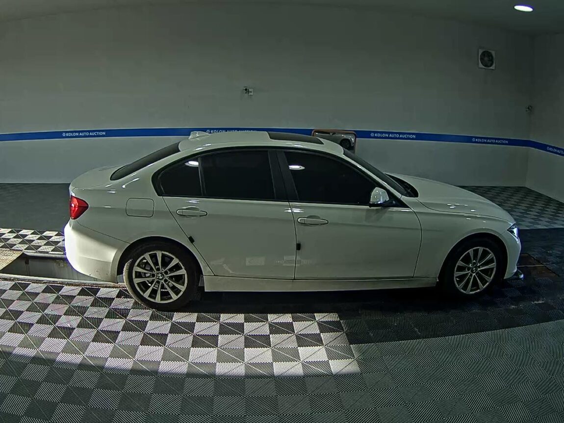 BMW 3 SERIES (6TH GEN) 320d 2017 - zdjęcie 4