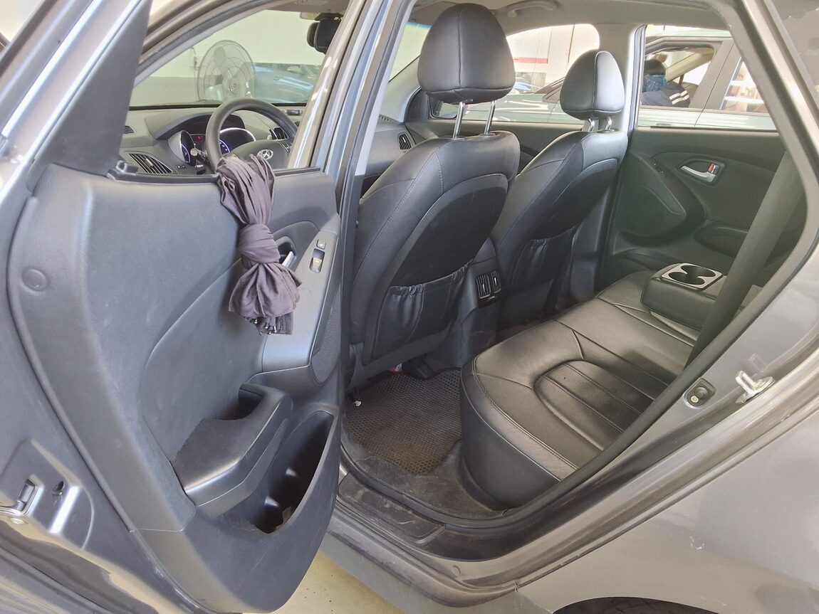 HYUNDAI NEW TUCSON ix DIESEL R2.0 2WD MODERN 2014 - zdjęcie 12