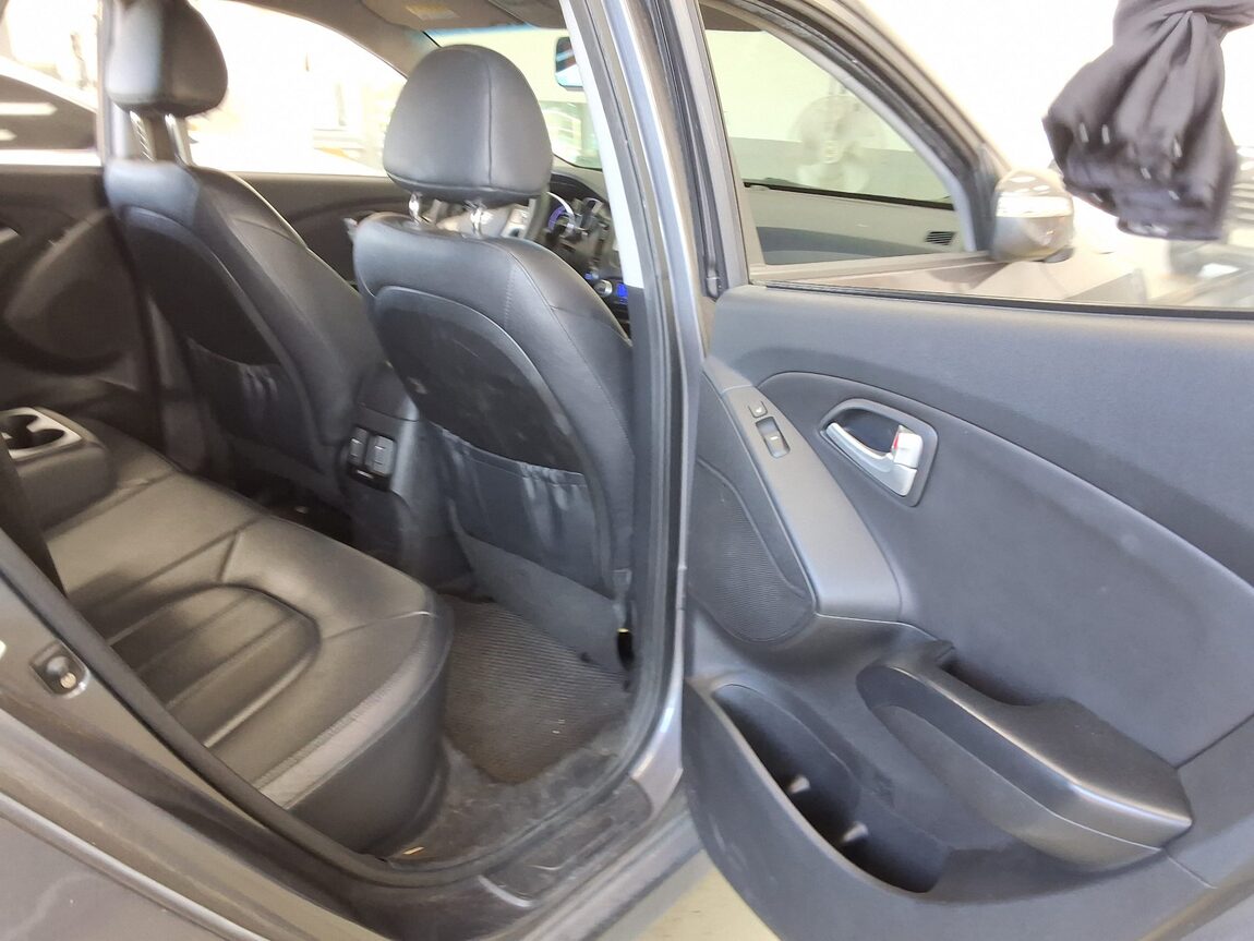 HYUNDAI NEW TUCSON ix DIESEL R2.0 2WD MODERN 2014 - zdjęcie 13