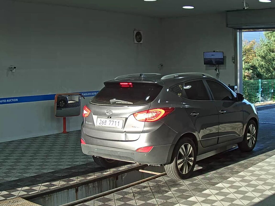 HYUNDAI NEW TUCSON ix DIESEL R2.0 2WD MODERN 2014 - zdjęcie 5