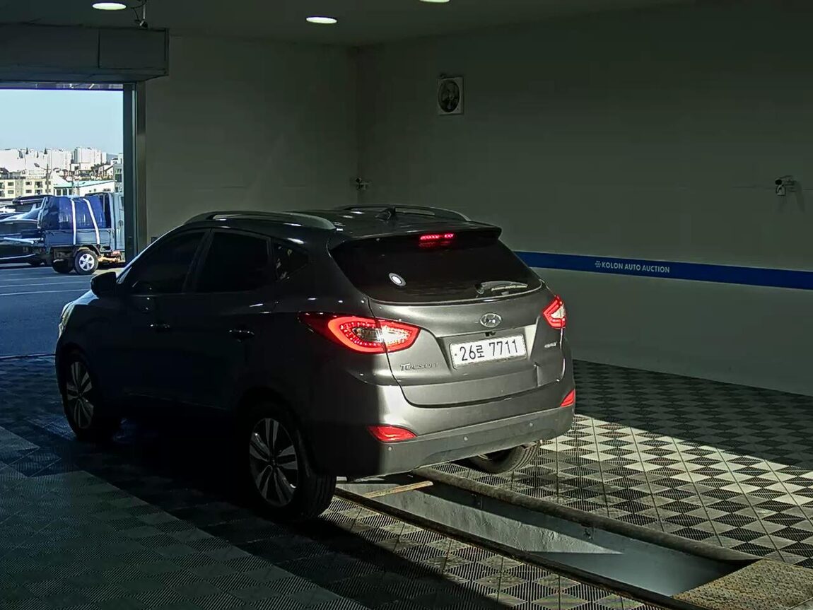 HYUNDAI NEW TUCSON ix DIESEL R2.0 2WD MODERN 2014 - zdjęcie 6