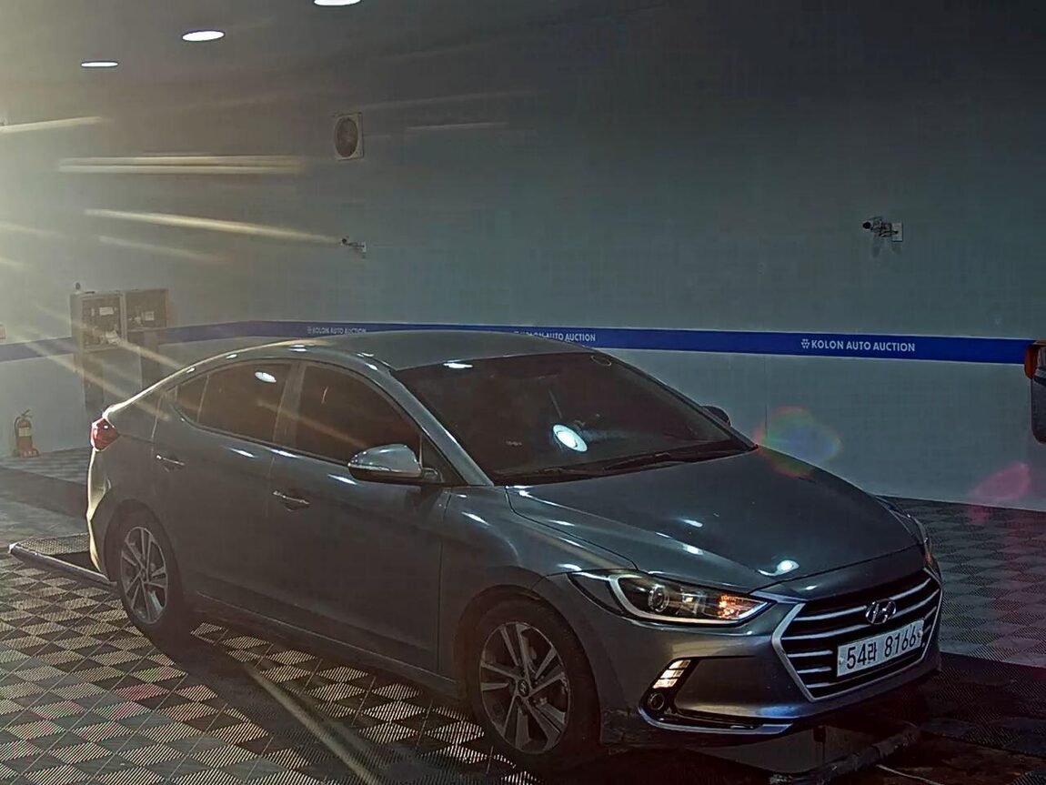 HYUNDAI AVANTE AD 1.6 GDi VALUE PLUS 2018 - zdjęcie 3