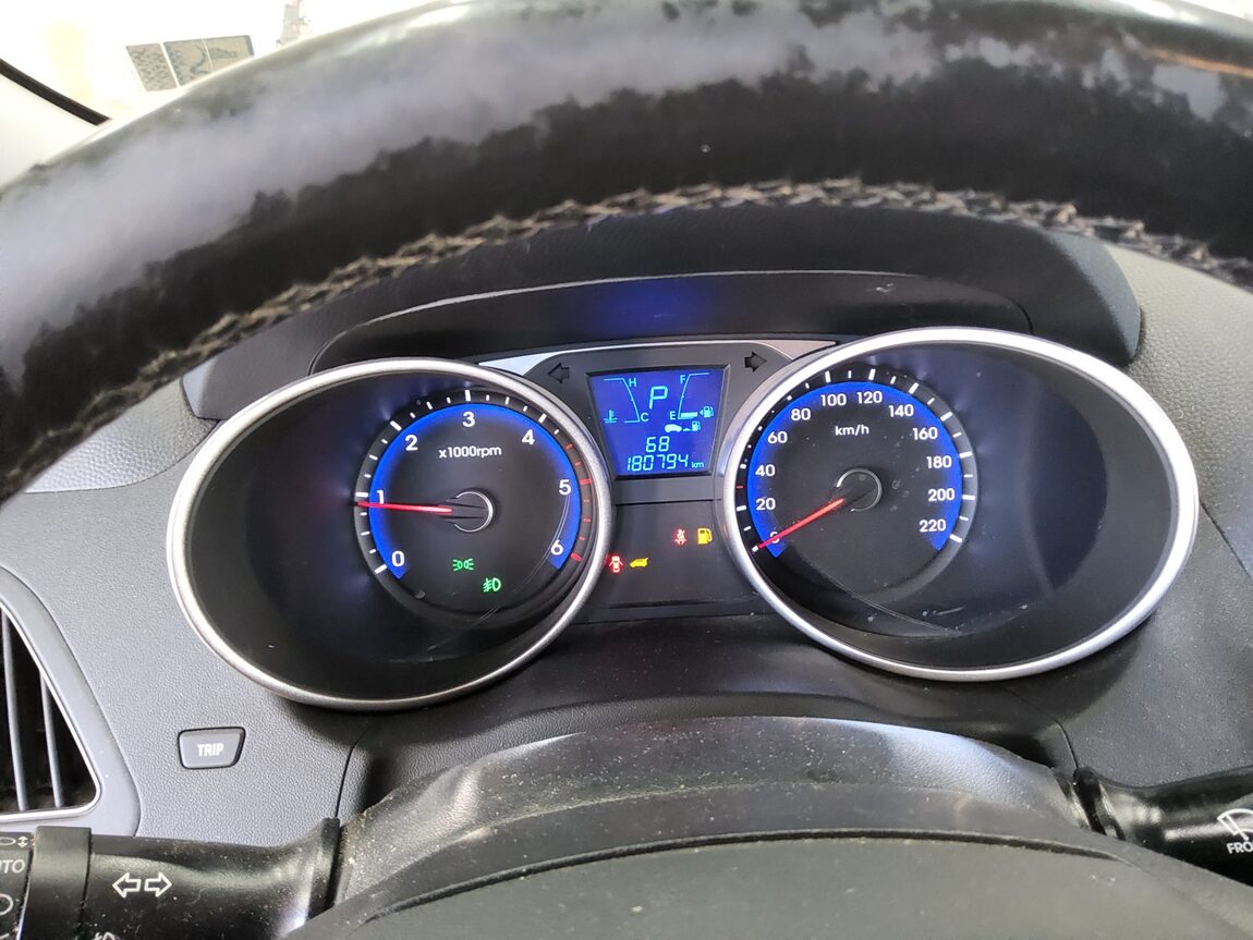 HYUNDAI NEW TUCSON ix DIESEL R2.0 2WD SMART SPECIAL 2015 - zdjęcie 9