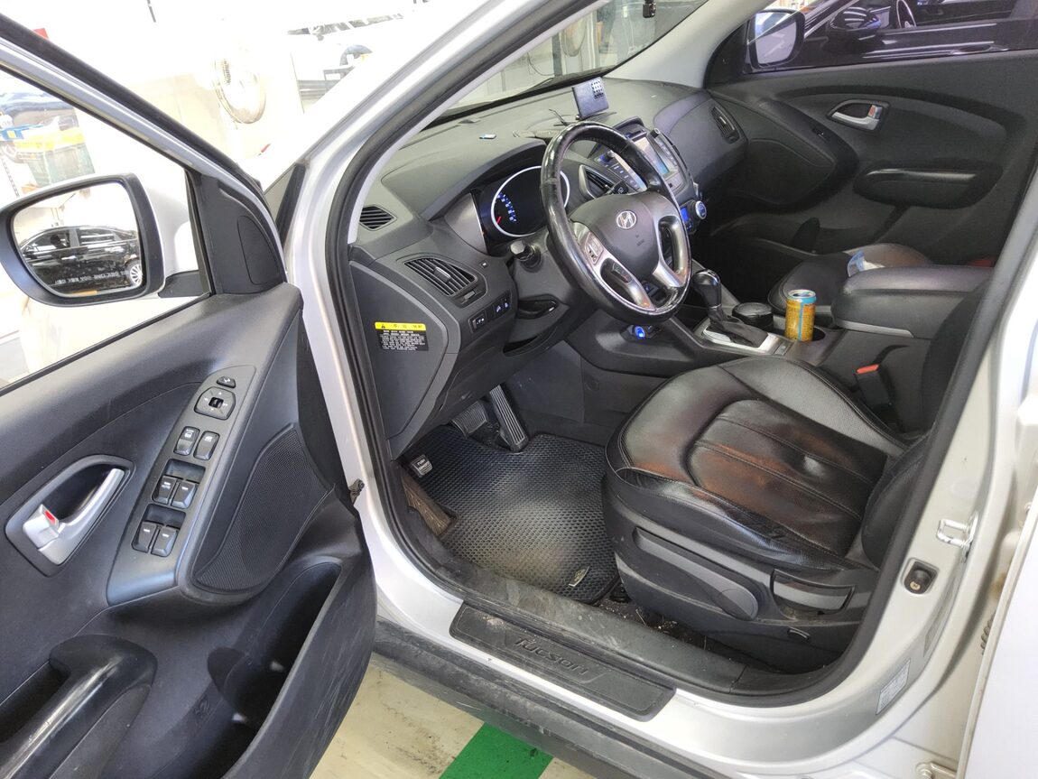 HYUNDAI NEW TUCSON ix DIESEL R2.0 2WD SMART SPECIAL 2015 - zdjęcie 10