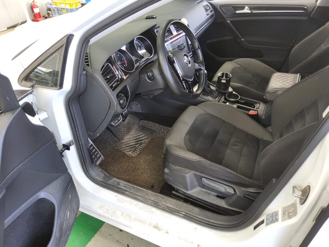 VOLKSWAGEN GOLF (7TH GEN) 2.0 TDI 2015 - zdjęcie 10