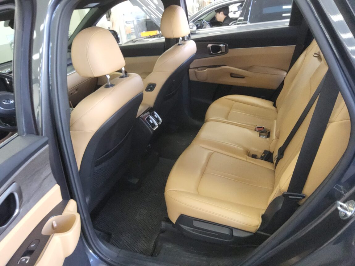 KIA NEW SORENTO (MQ4) 2.2 DIESEL 2WD PRESTIGE 2021 - zdjęcie 12