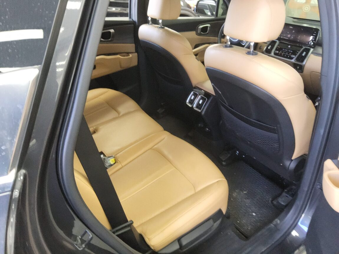 KIA NEW SORENTO (MQ4) 2.2 DIESEL 2WD PRESTIGE 2021 - zdjęcie 13