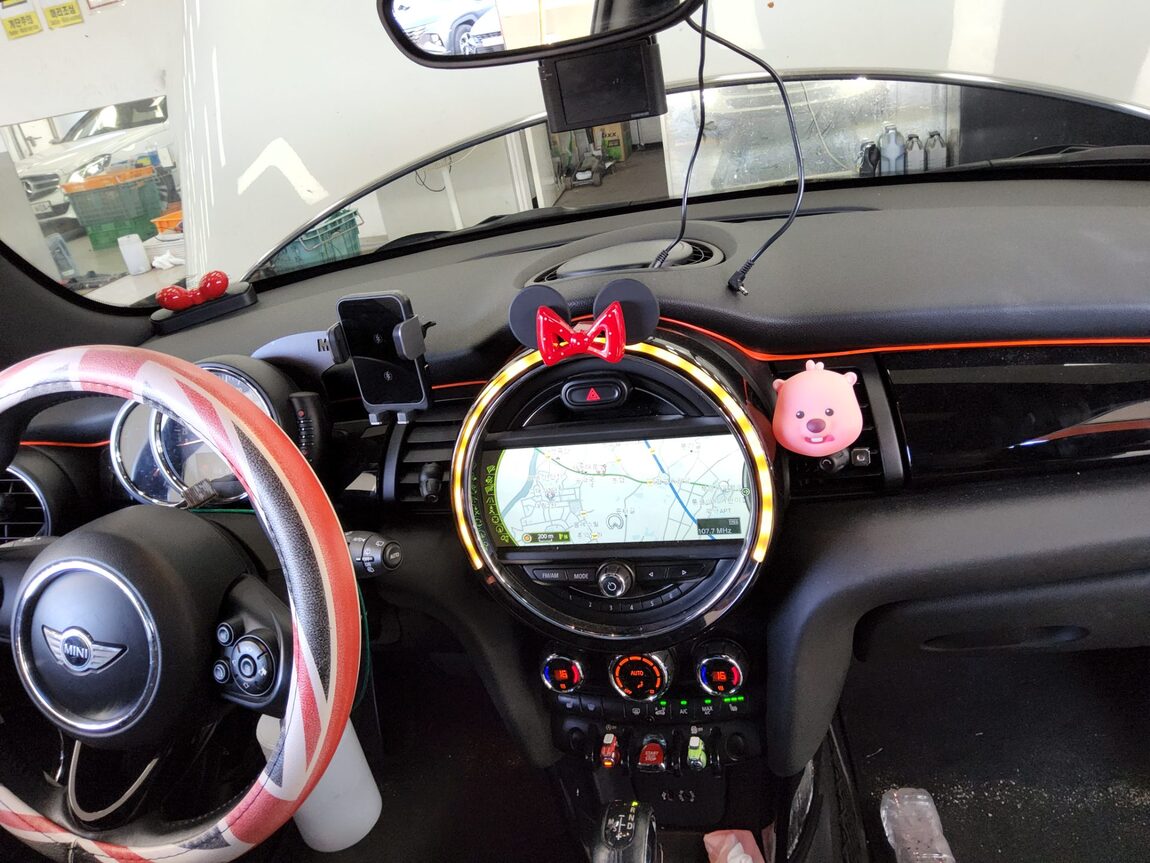 MINI COOPER (3RD GEN) 1.5 HIGH 2014 - zdjęcie 11