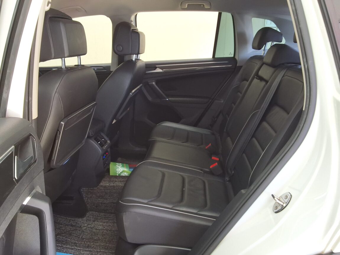 VOLKSWAGEN TIGUAN (2ND GEN) 2.0 TDI PREMIUM 2018 - zdjęcie 13