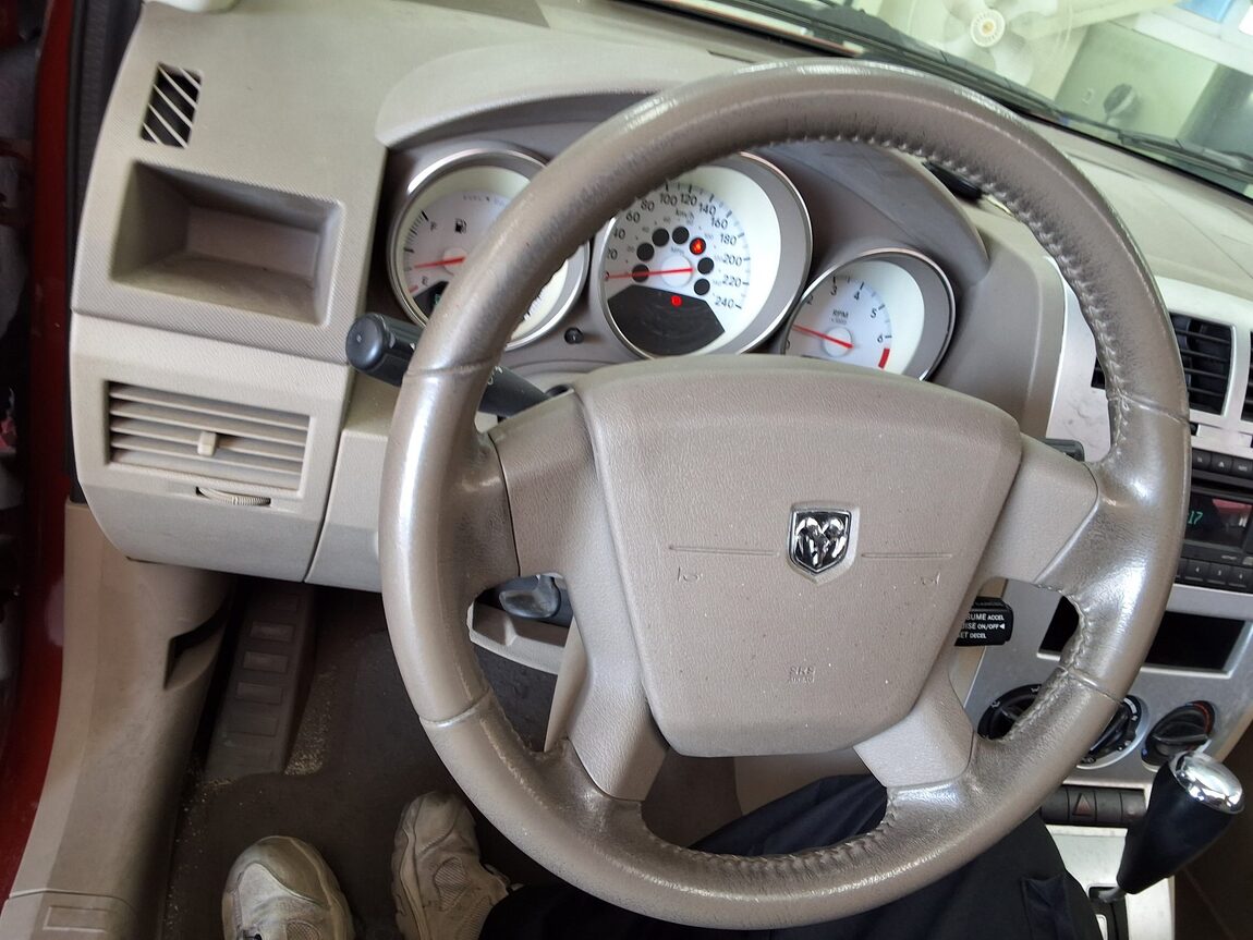 DODGE CALIBER 2.0 SXT 2007 - zdjęcie 23