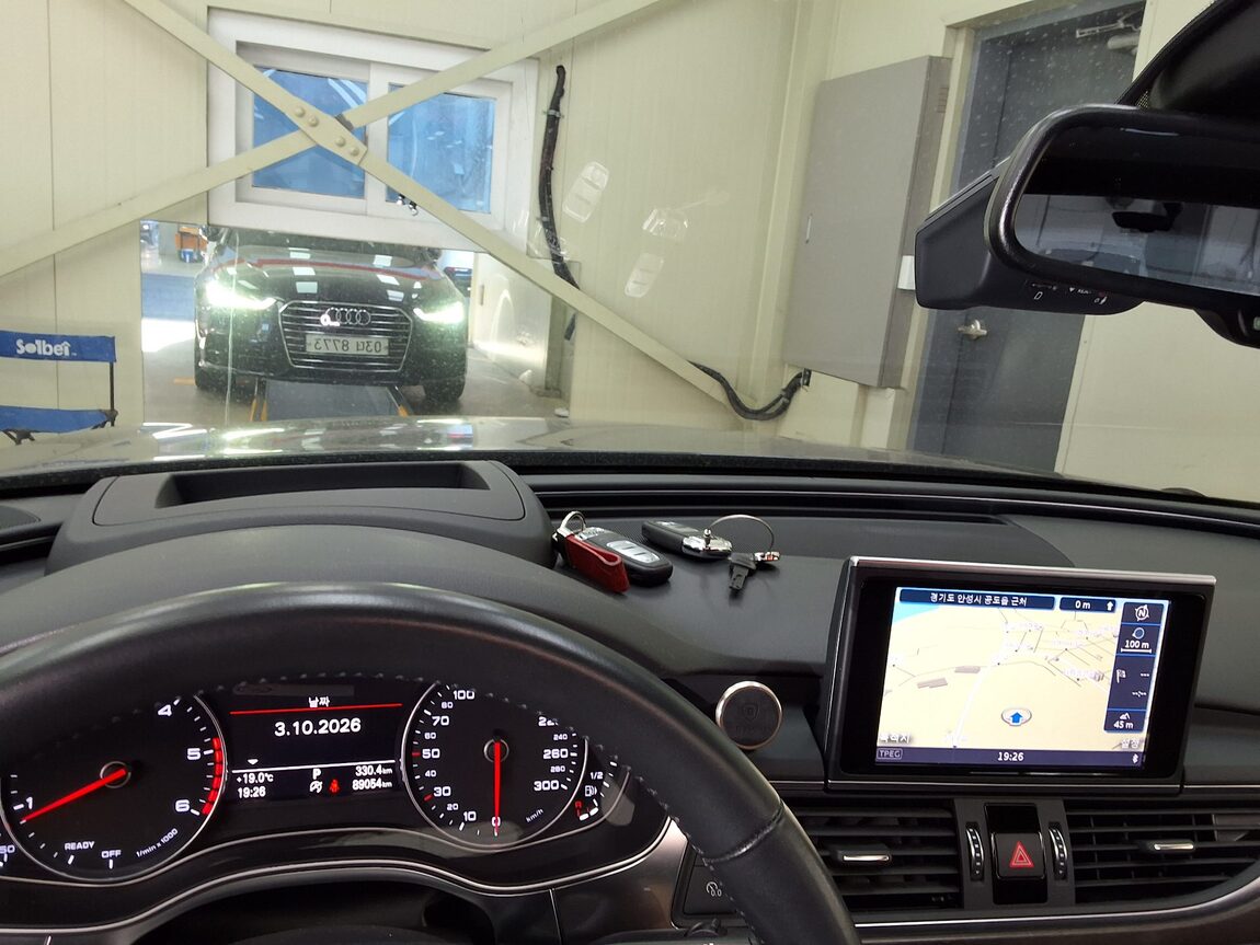 AUDI A6 (4TH GEN) 35 TDI PREMIUM 2018 - zdjęcie 25