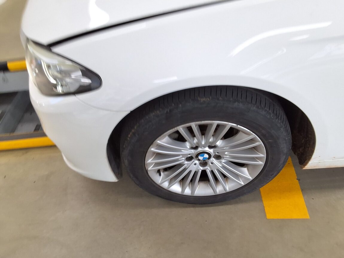 BMW 5 SERIES (6TH GEN) 520d xDRIVE 2014 - zdjęcie 19