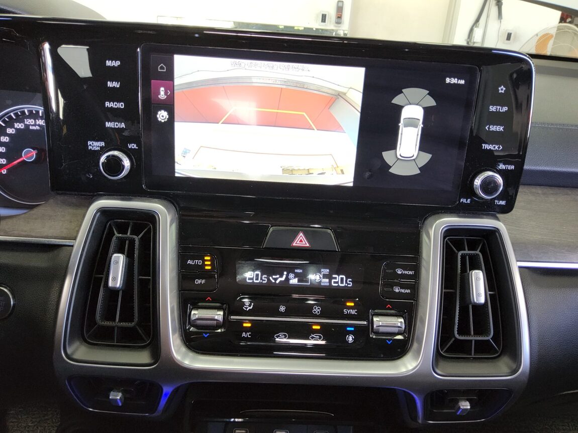 KIA NEW SORENTO (MQ4) 2.2 DIESEL 2WD PRESTIGE 2022 - zdjęcie 18