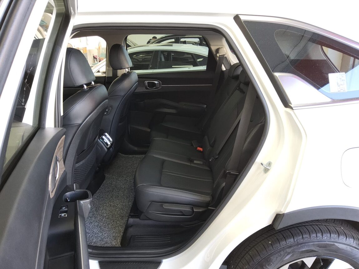 KIA NEW SORENTO (MQ4) 2.2 DIESEL 2WD PRESTIGE 2022 - zdjęcie 12