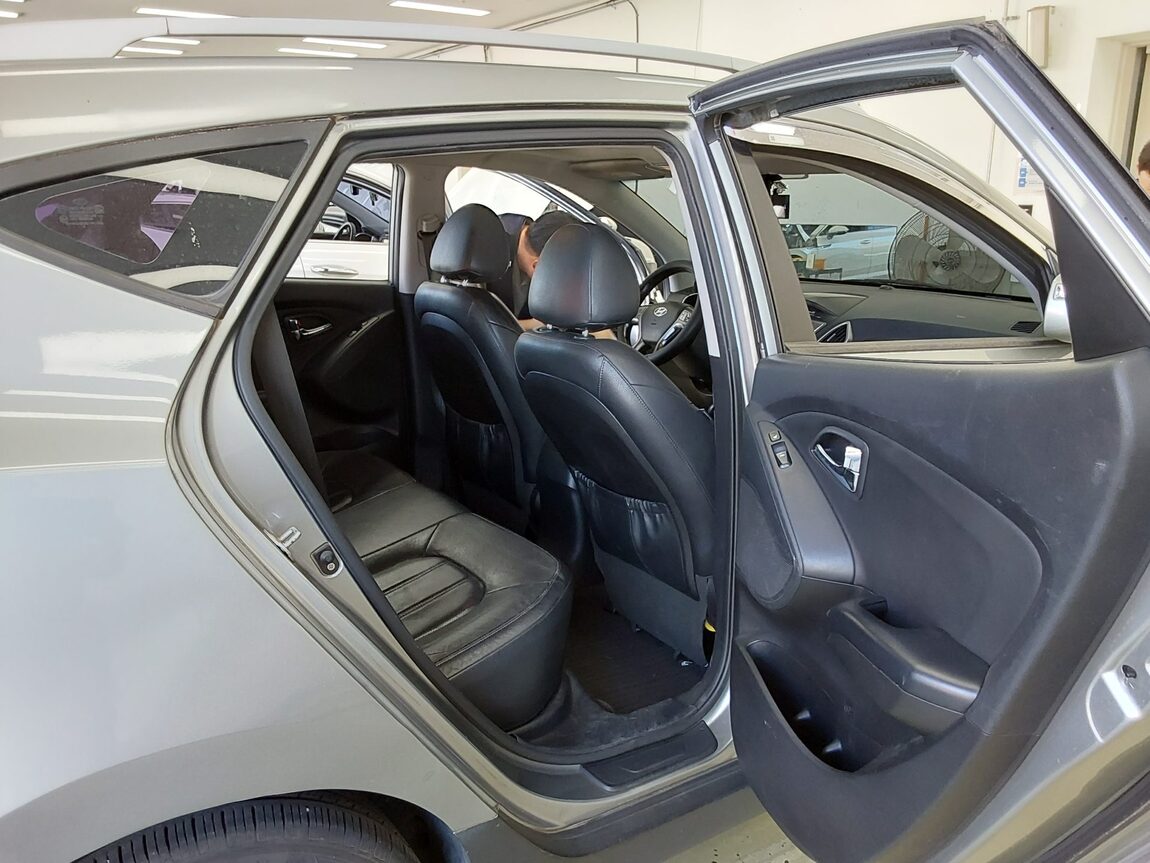 HYUNDAI TUCSON ix DIESEL R20 4WD LX20 PREMIER 2012 - zdjęcie 13