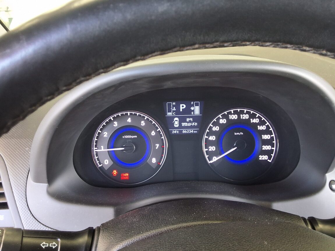 HYUNDAI NEW ACCENT WIT 1.6 GDI PREMIUM 2016 - zdjęcie 9