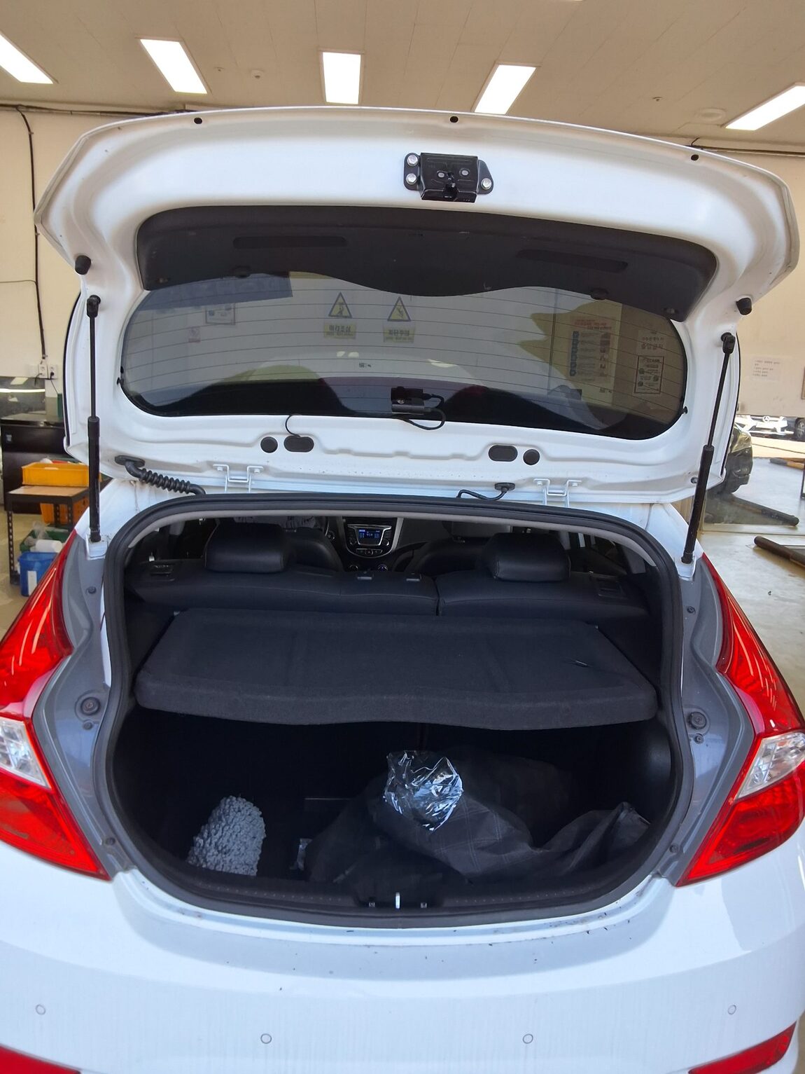 HYUNDAI NEW ACCENT WIT 1.6 GDI PREMIUM 2016 - zdjęcie 15
