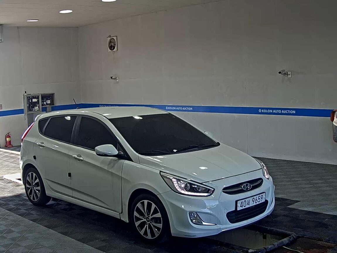 HYUNDAI NEW ACCENT WIT 1.6 GDI PREMIUM 2016 - zdjęcie 3
