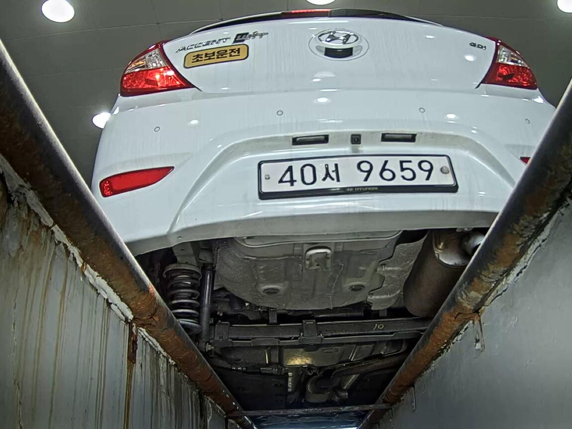 HYUNDAI NEW ACCENT WIT 1.6 GDI PREMIUM 2016 - zdjęcie 8
