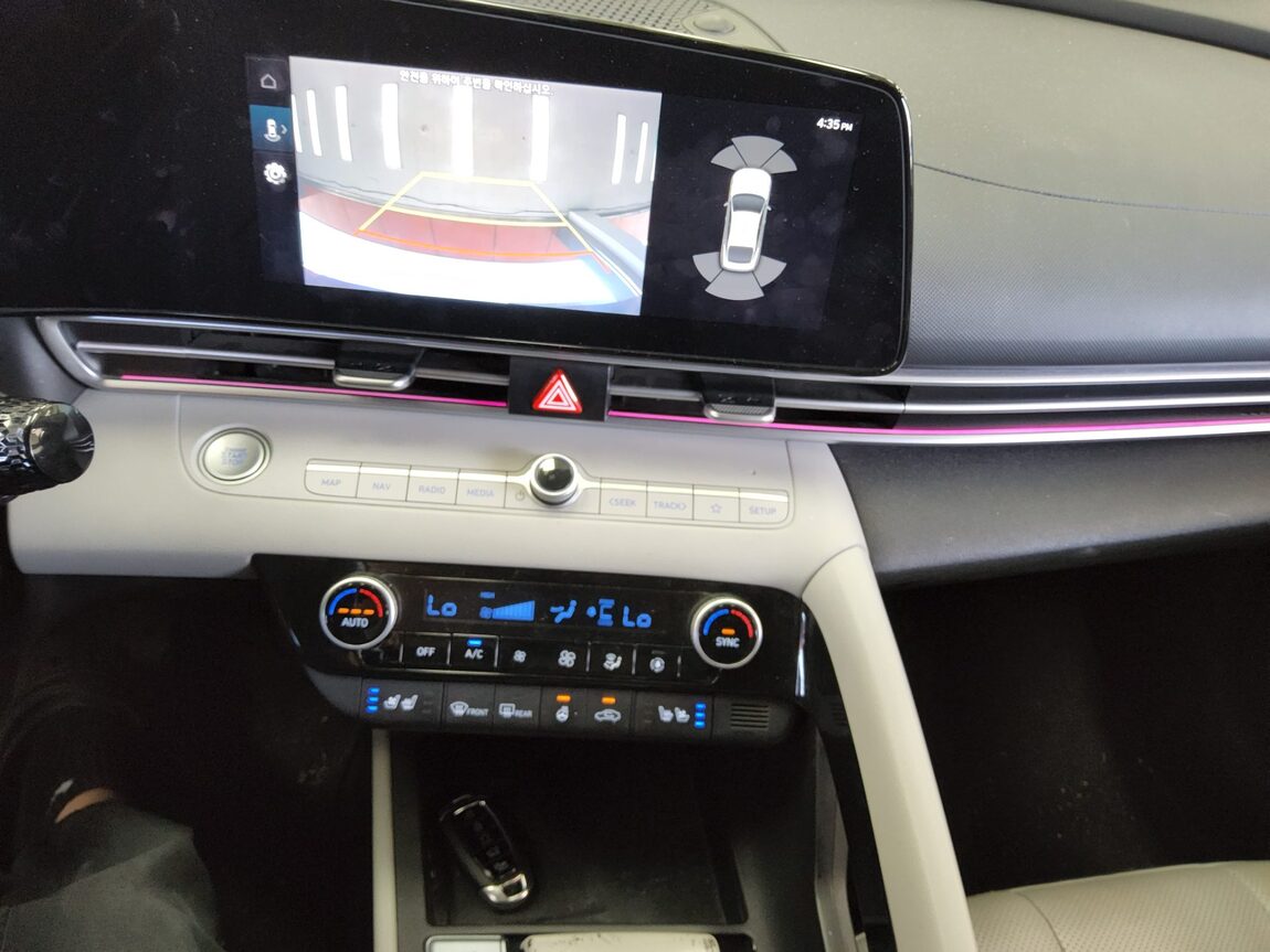 HYUNDAI AVANTE (CN7) 1.6 GASOLINE INSPIRATION 2022 - zdjęcie 18