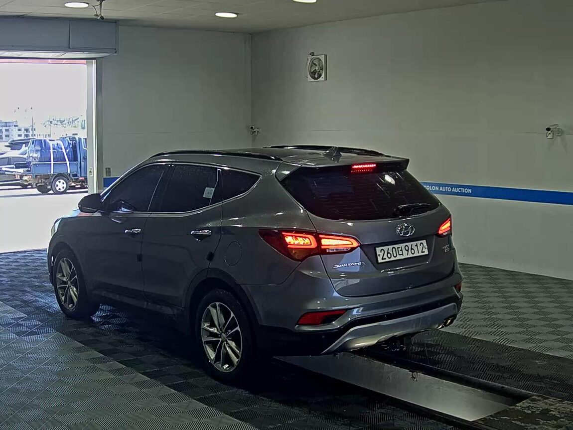 HYUNDAI SANTA FE THE PRIME DIESEL R2.0 4WD EXCLUSIVE SPECIAL 2017 - zdjęcie 6