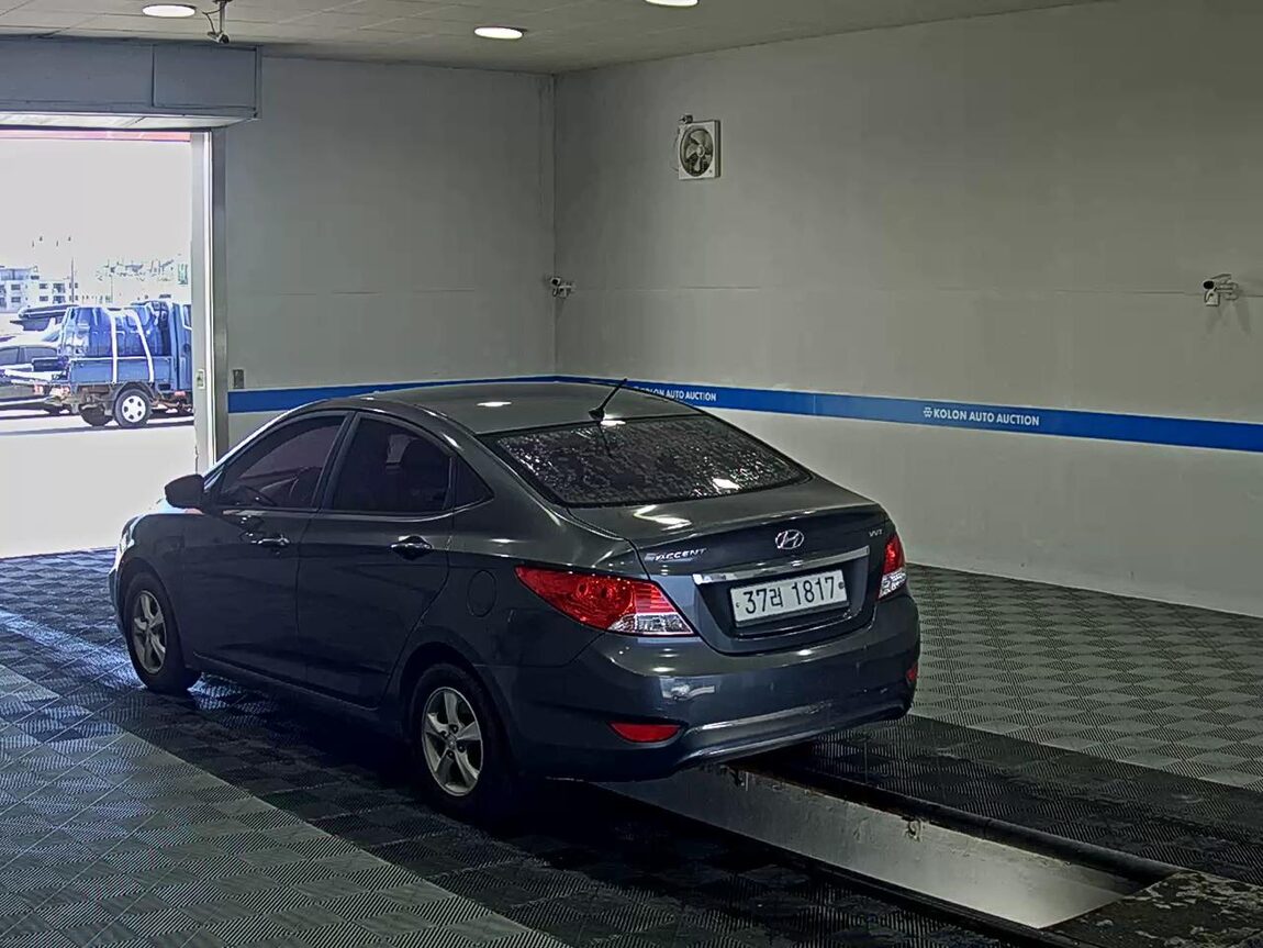 HYUNDAI NEW ACCENT 1.4 VVT PREMIER 2012 - zdjęcie 6