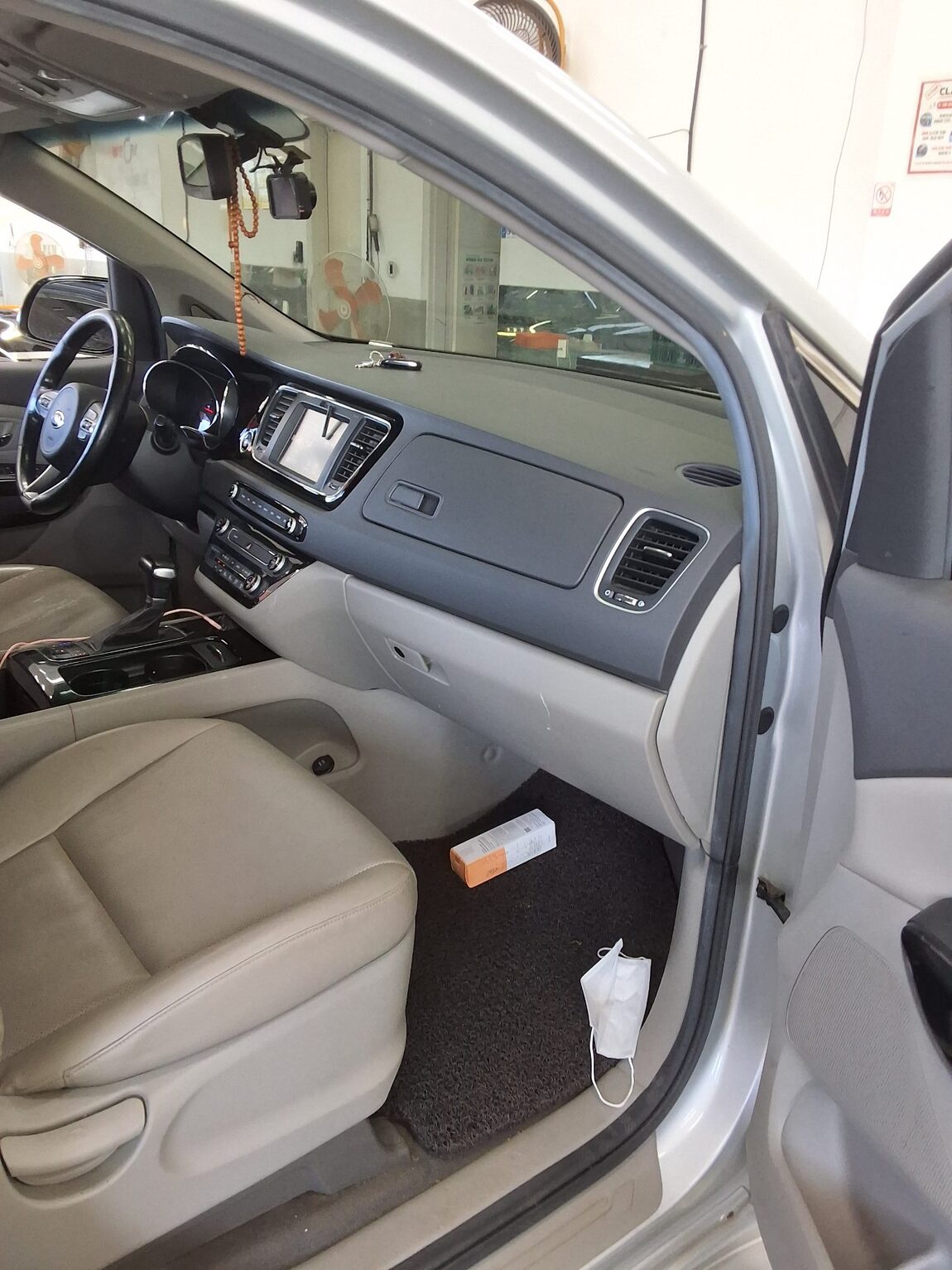 KIA ALL NEW CARNIVAL 9-SEATER DIESEL PRESTIGE 2017 - zdjęcie 14