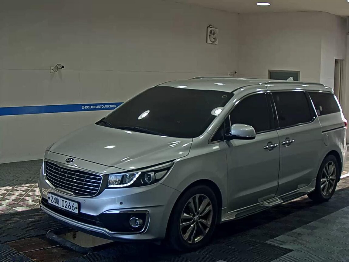 KIA ALL NEW CARNIVAL 9-SEATER DIESEL PRESTIGE 2017 - zdjęcie 2