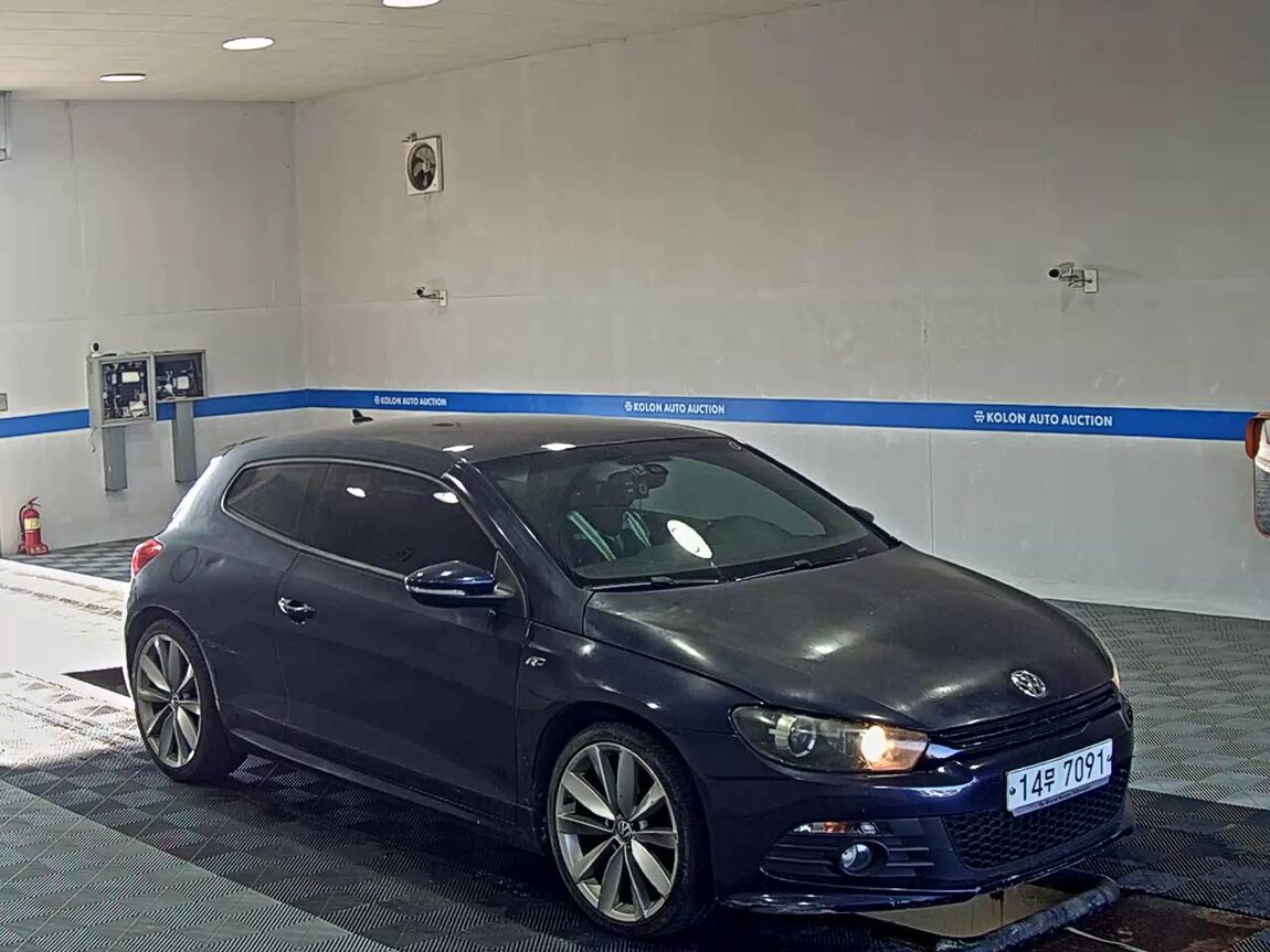 VOLKSWAGEN SCIROCCO (3RD GEN) 2.0 TDI R LINE 2014 - zdjęcie 3
