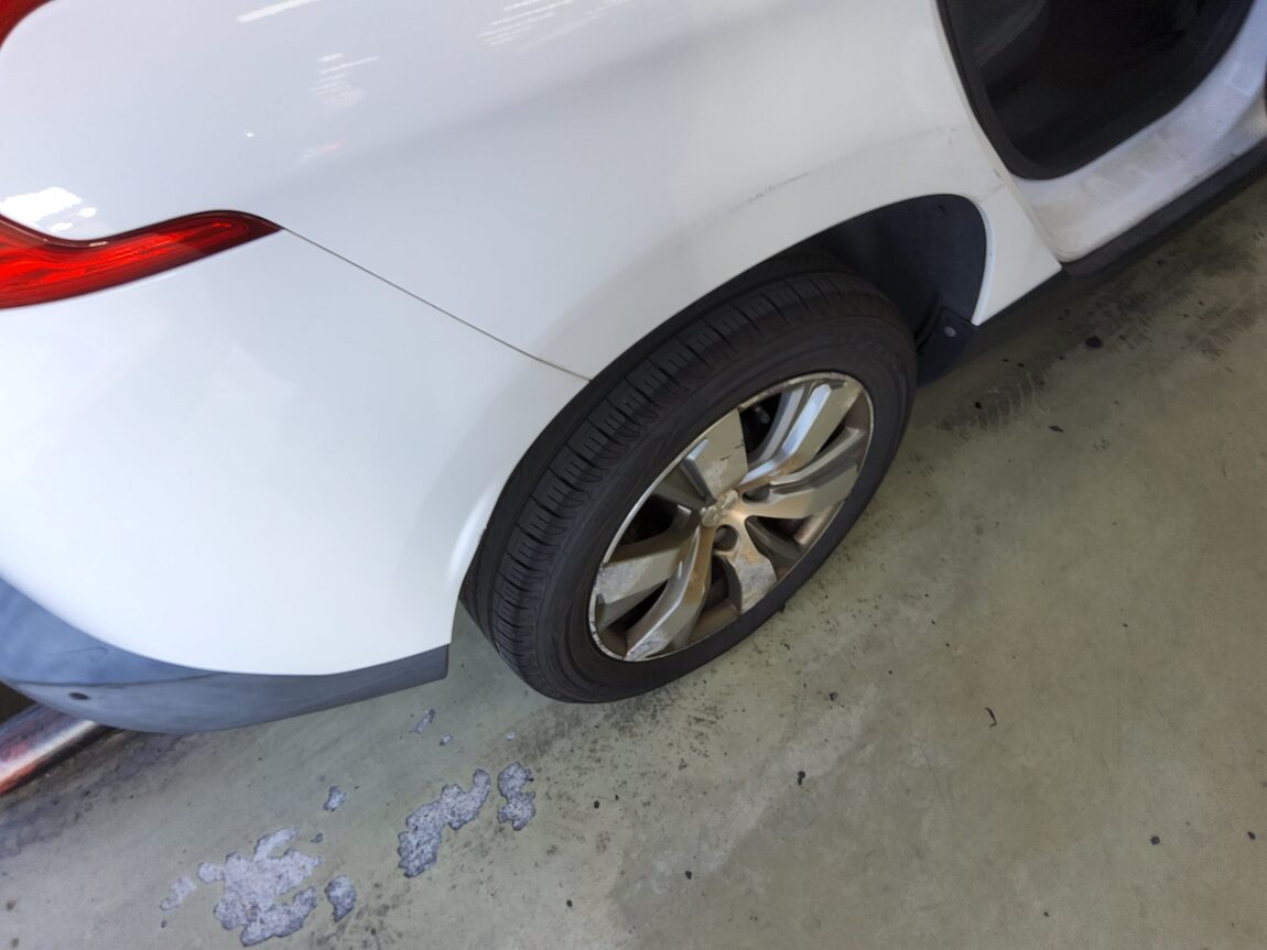 PEUGEOT 2008 1.6 e-HDi ALLURE 2015 - zdjęcie 23