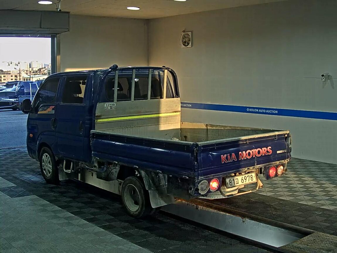 KIA BONGO III CARGO CRDi DOUBLE CAB EXTRA LONG WHEELBASE 2017 - zdjęcie 6