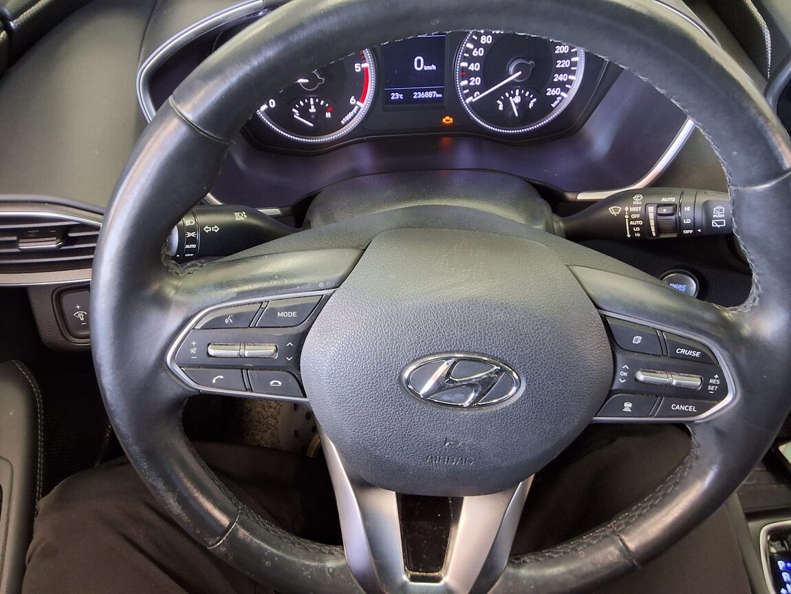 HYUNDAI SANTA FE (TM) R2.0 2WD PRESTIGE 2020 - zdjęcie 17