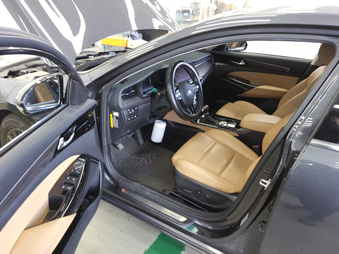 KIA K7 PREMIER 2.5 GDi PRESTIGE 2020 - zdjęcie 10