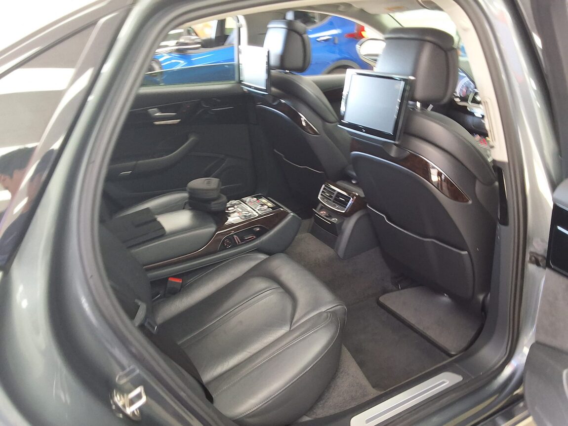 AUDI A8 (3RD GEN) 50 TDI QUATTRO LWB 2015 - zdjęcie 14