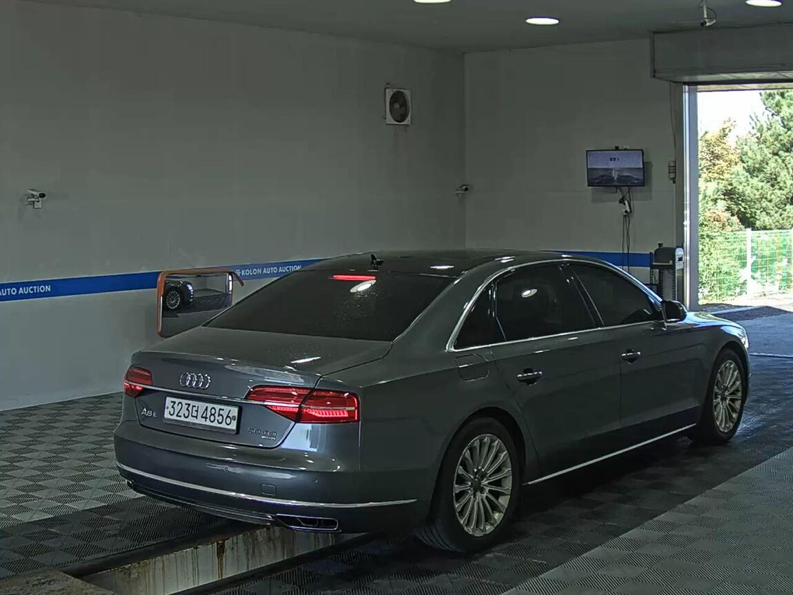 AUDI A8 (3RD GEN) 50 TDI QUATTRO LWB 2015 - zdjęcie 5