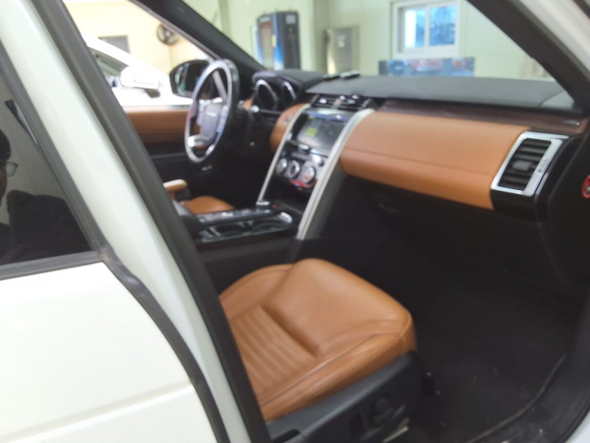LAND ROVER DISCOVERY 5 3.0 TD6 HSE LUXURY 2017 - zdjęcie 15