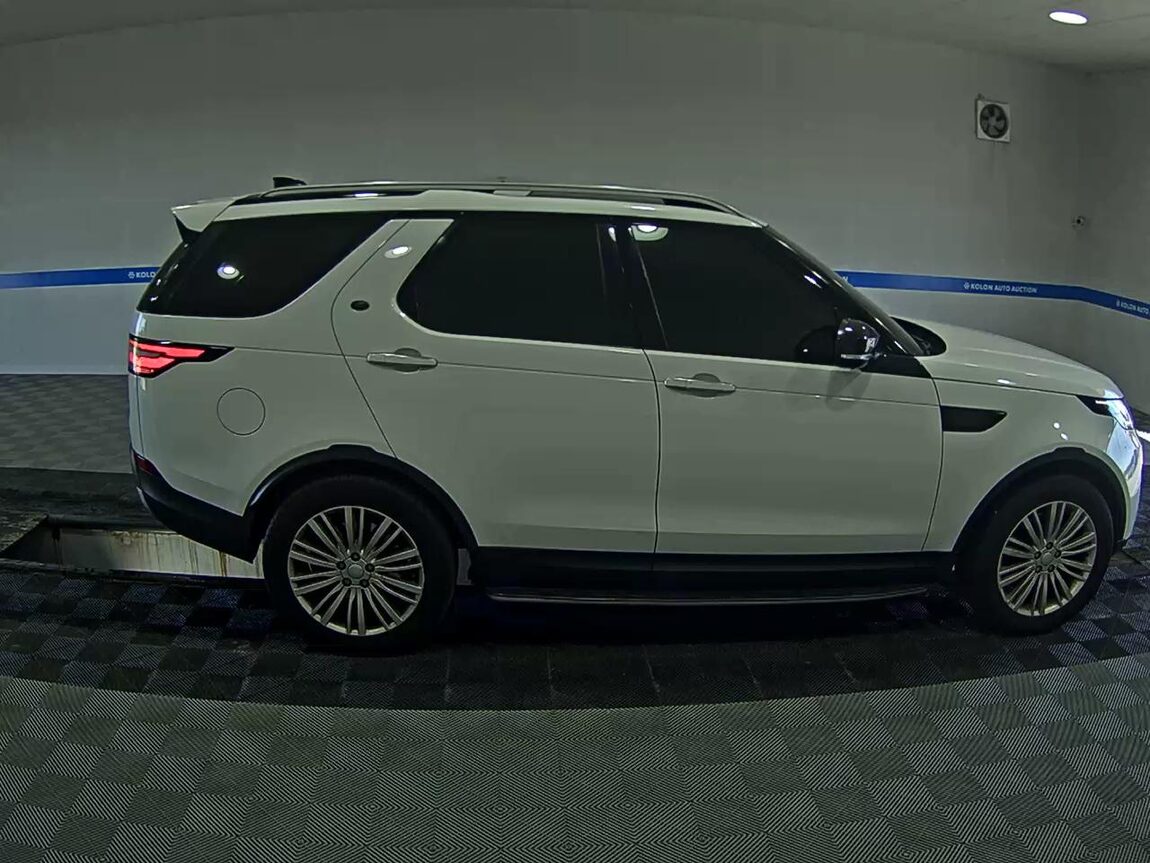 LAND ROVER DISCOVERY 5 3.0 TD6 HSE LUXURY 2017 - zdjęcie 4