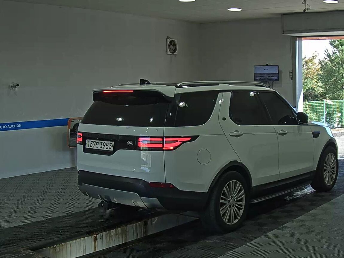 LAND ROVER DISCOVERY 5 3.0 TD6 HSE LUXURY 2017 - zdjęcie 5