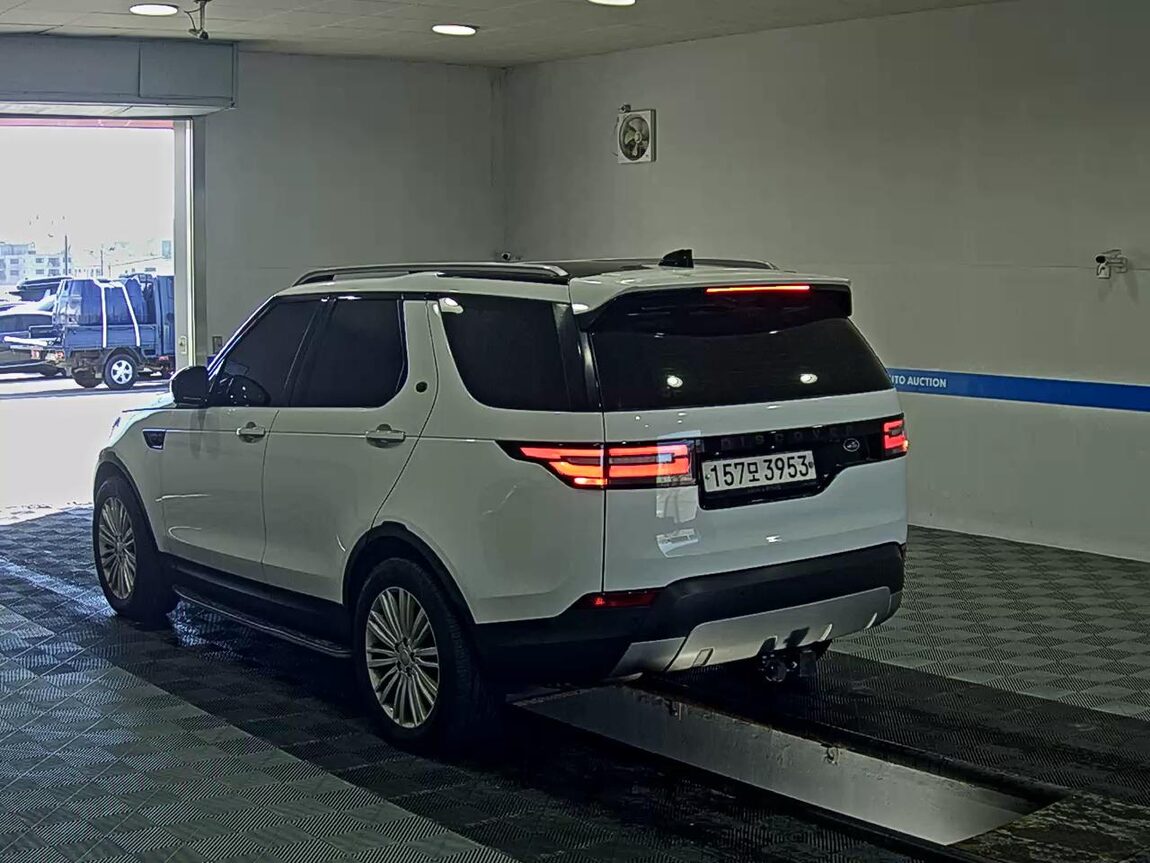 LAND ROVER DISCOVERY 5 3.0 TD6 HSE LUXURY 2017 - zdjęcie 6