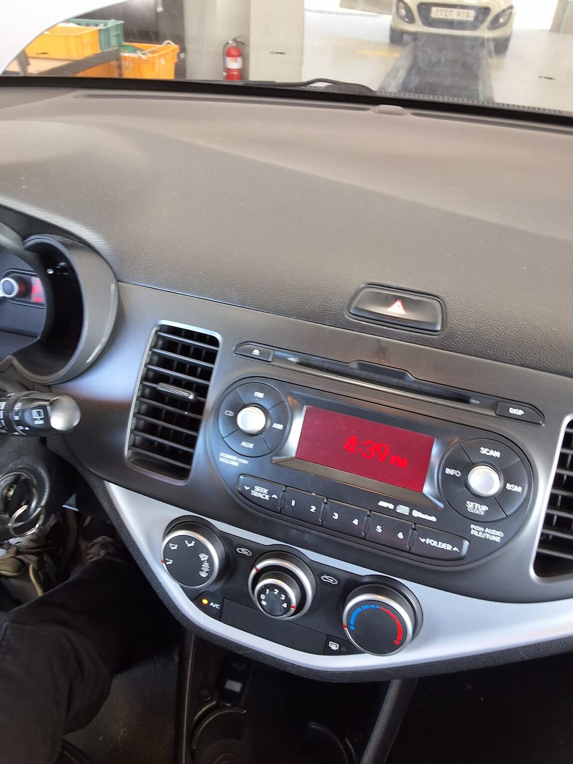 KIA ALL NEW MORNING GASOLINE DELUXE TRENDY 2015 - zdjęcie 17