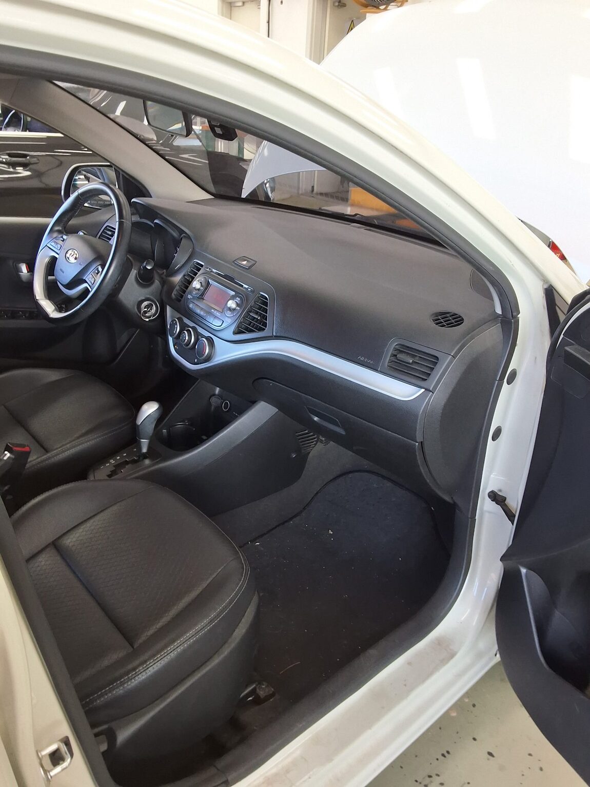 KIA ALL NEW MORNING GASOLINE DELUXE TRENDY 2015 - zdjęcie 14