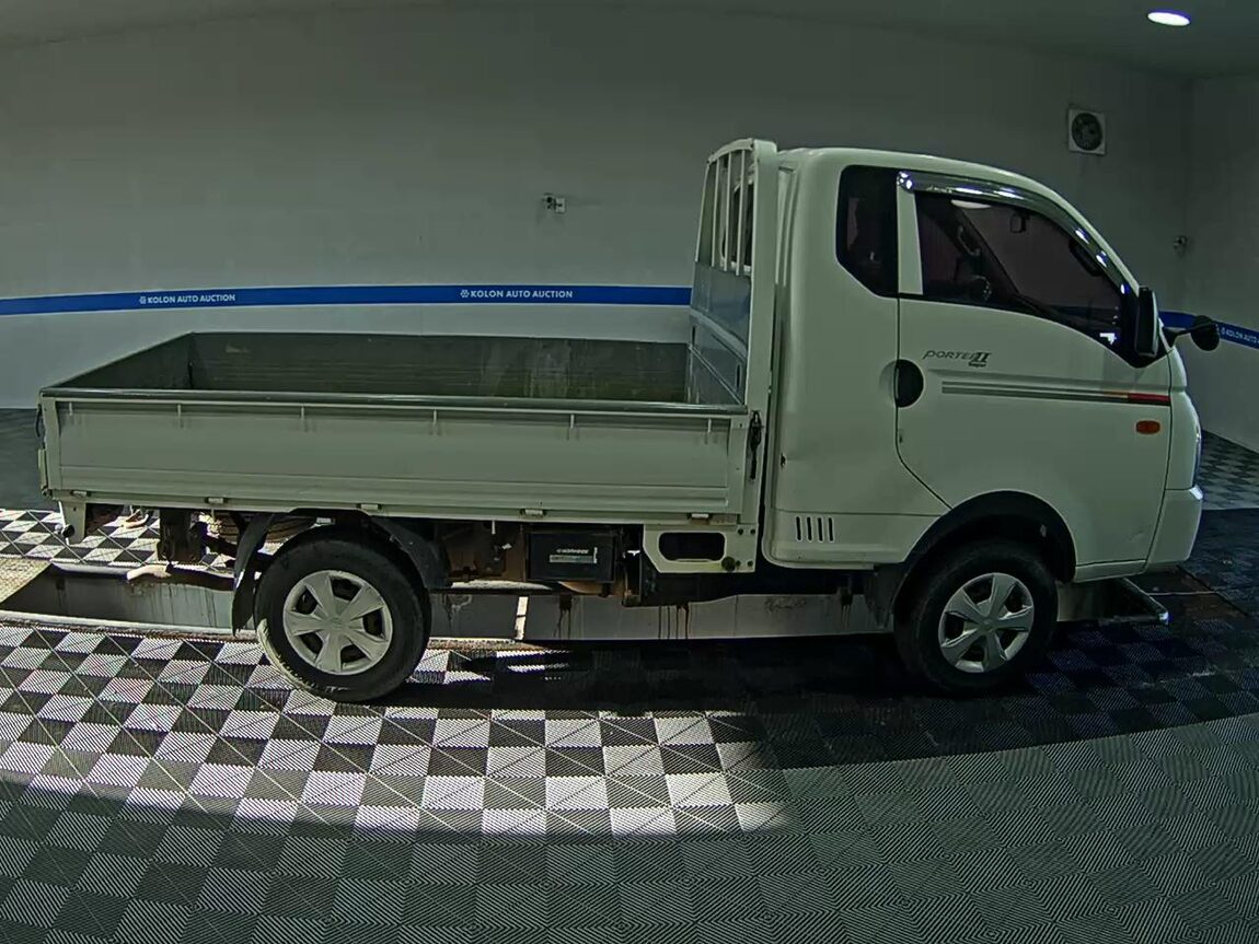 HYUNDAI PORTER II CRDi 4WD SUPER CAB LONG WHEELBASE SUPER 2016 - zdjęcie 4